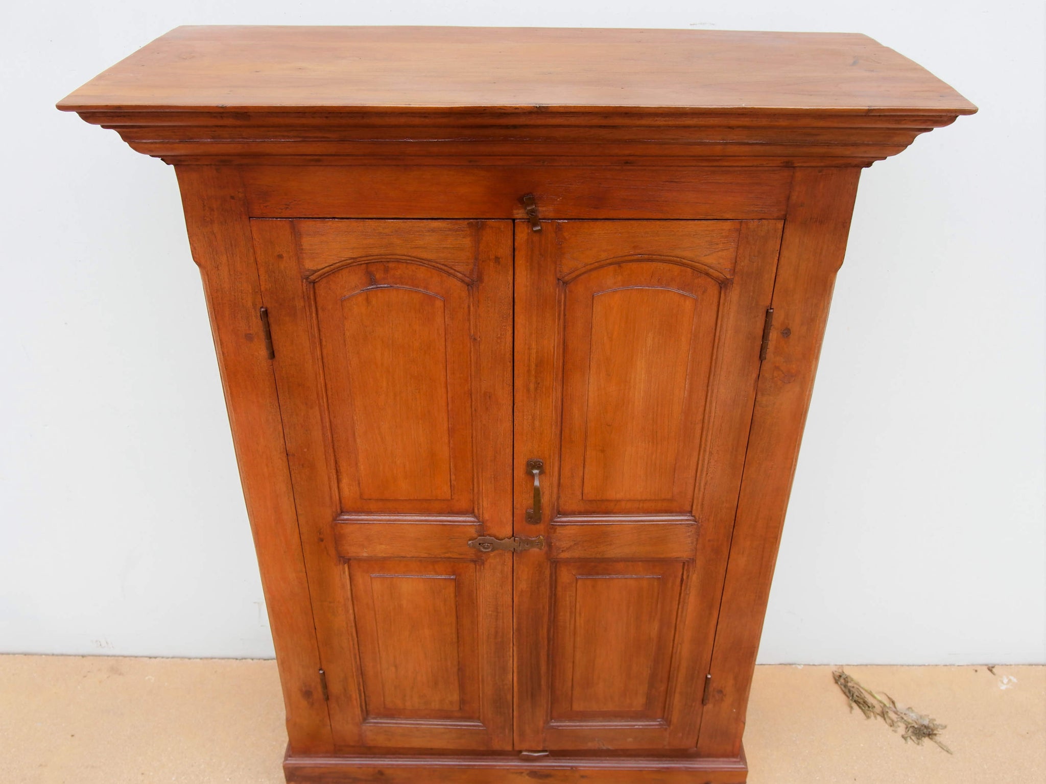 mobile coloniale in legno di teak , credenza , armadio indiano kg49 –  etnikó by crosato