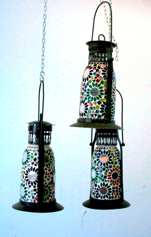 Lampada Mosaico India. Ideale Sia Da Appendere Che Da Appoggio. Dimensioni Diametro  Base 18, h33/h44cm Compreso Il Manico