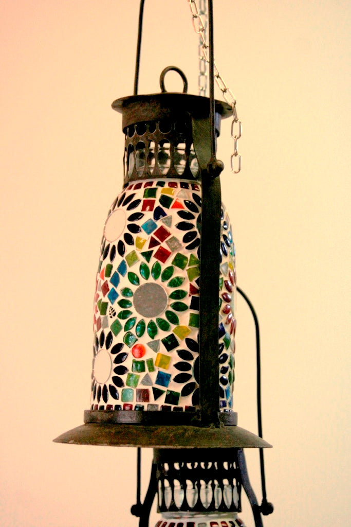 Lampada Mosaico India. Ideale Sia Da Appendere Che Da Appoggio. Dimensioni Diametro  Base 18, h33/h44cm Compreso Il Manico