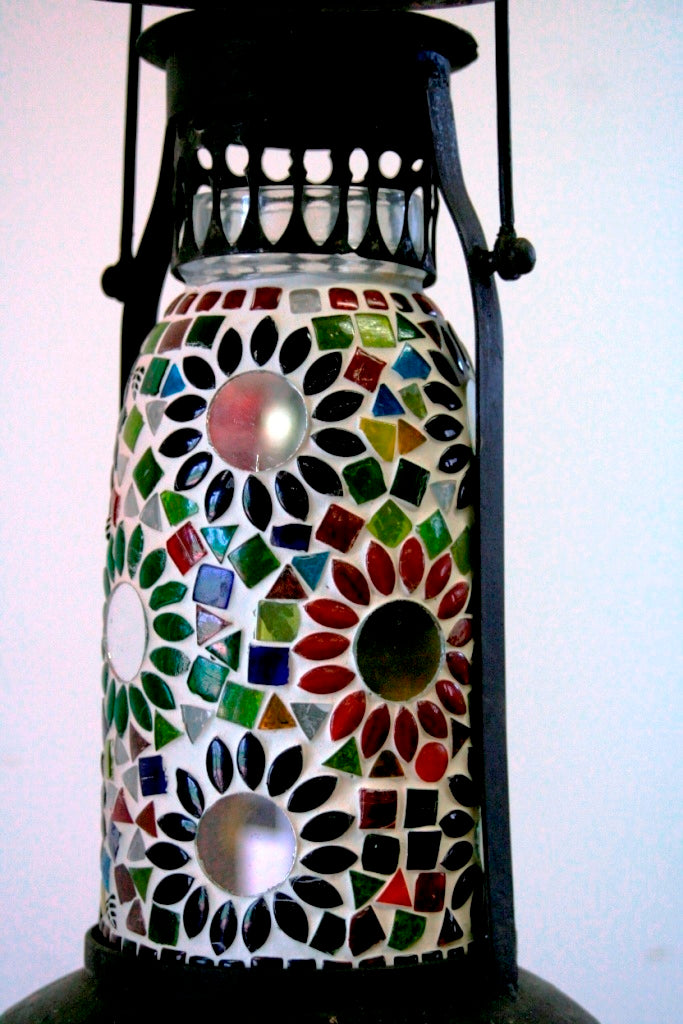 Lampada Mosaico India. Ideale Sia Da Appendere Che Da Appoggio. Dimensioni Diametro  Base 18, h33/h44cm Compreso Il Manico