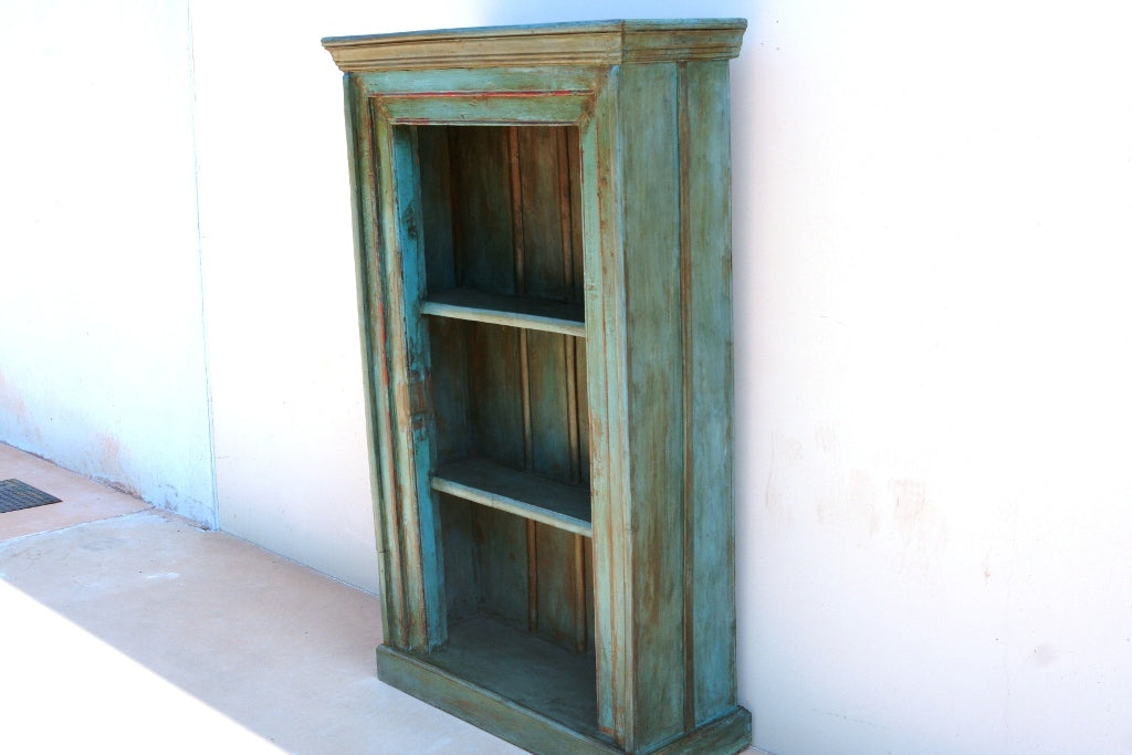 Libreria Indiana A 3 Ripiani In Legno Di Teak Laccata Azzurra. Dimensioni 94x35xh155cm.