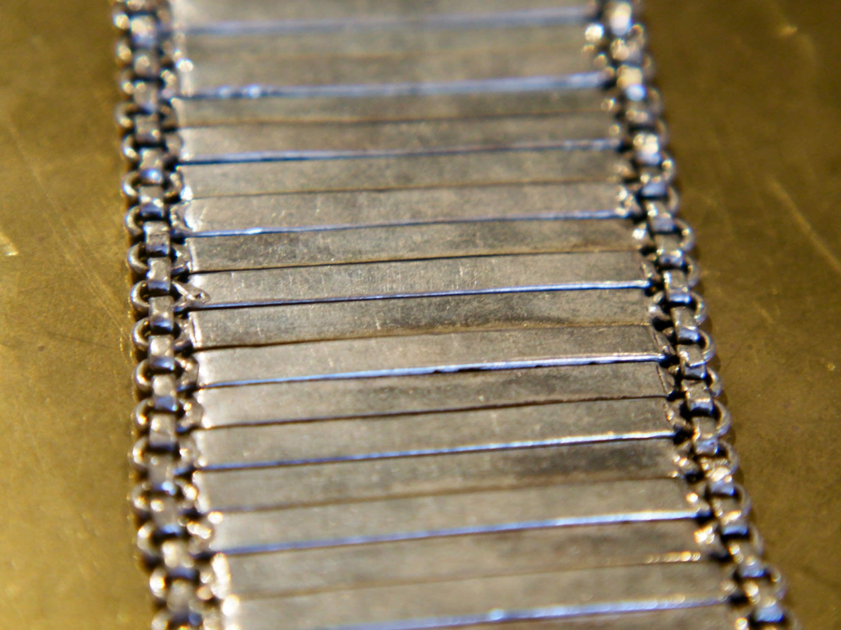 bracciale indiano a fascia in german silver assemblato e costruito artigianalmente . 89 gr 