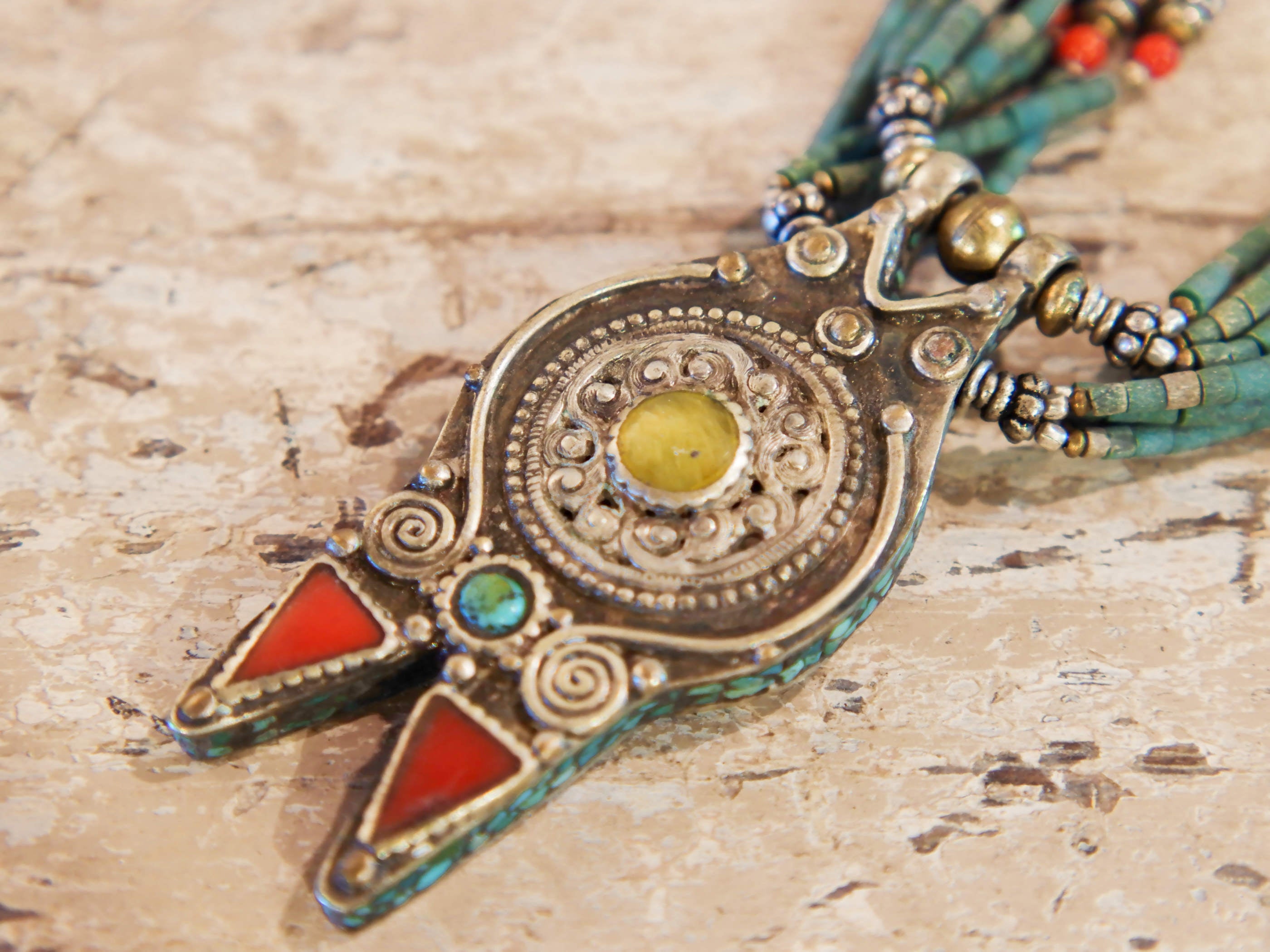 collana nepalese / tibetana TT33