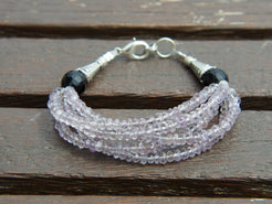 bracciale indiano multifilo fatto a mano con ametista e argento, pezzo unico. ametista naturale cabochon.lunghezza 19 cm, larghezza 1,5 cm, peso 18 grammi 