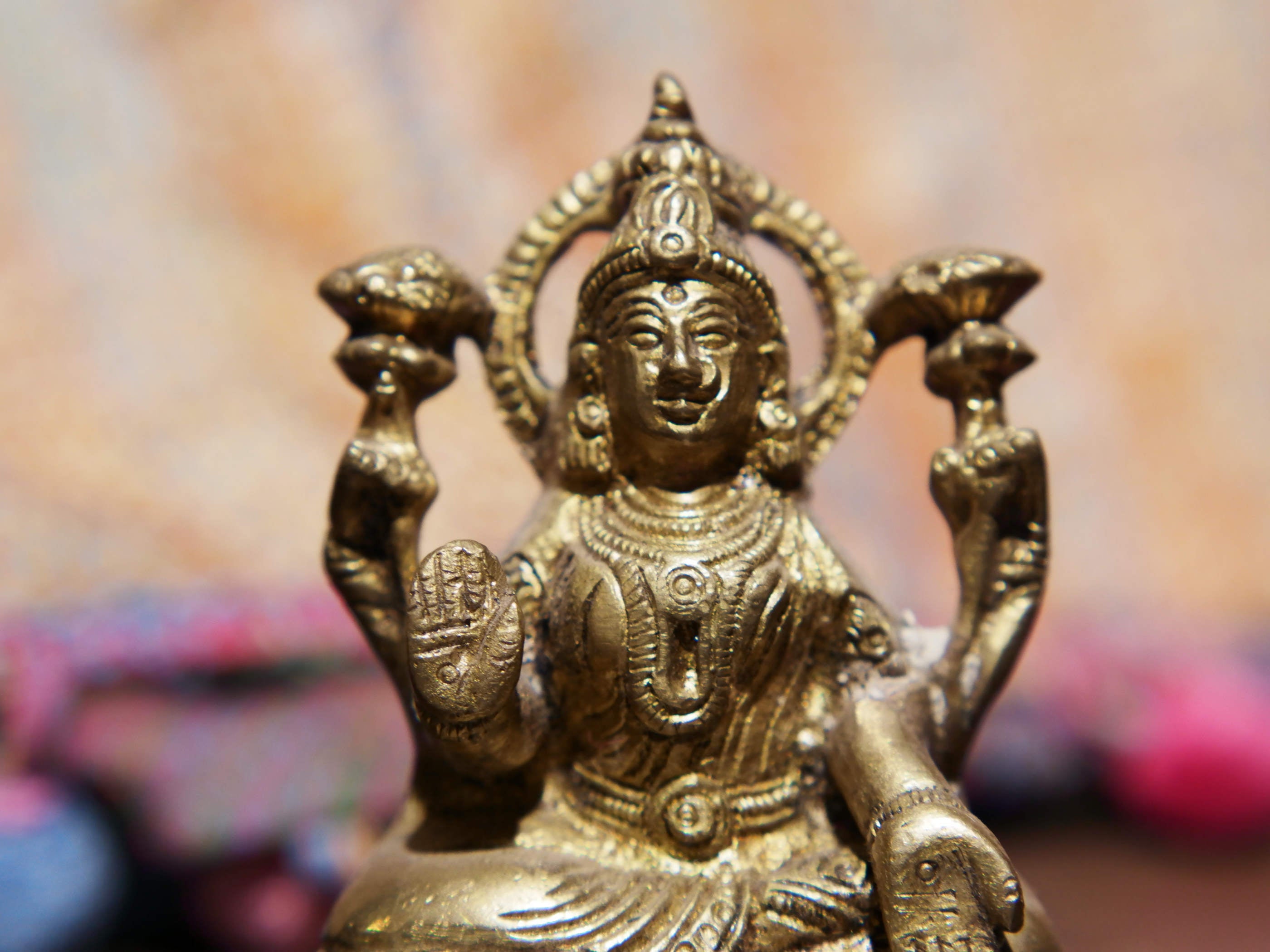 statua indiana in bronzo raffigurante shiwa, shiva .peso 270 gr misure 6x3 h 8cm