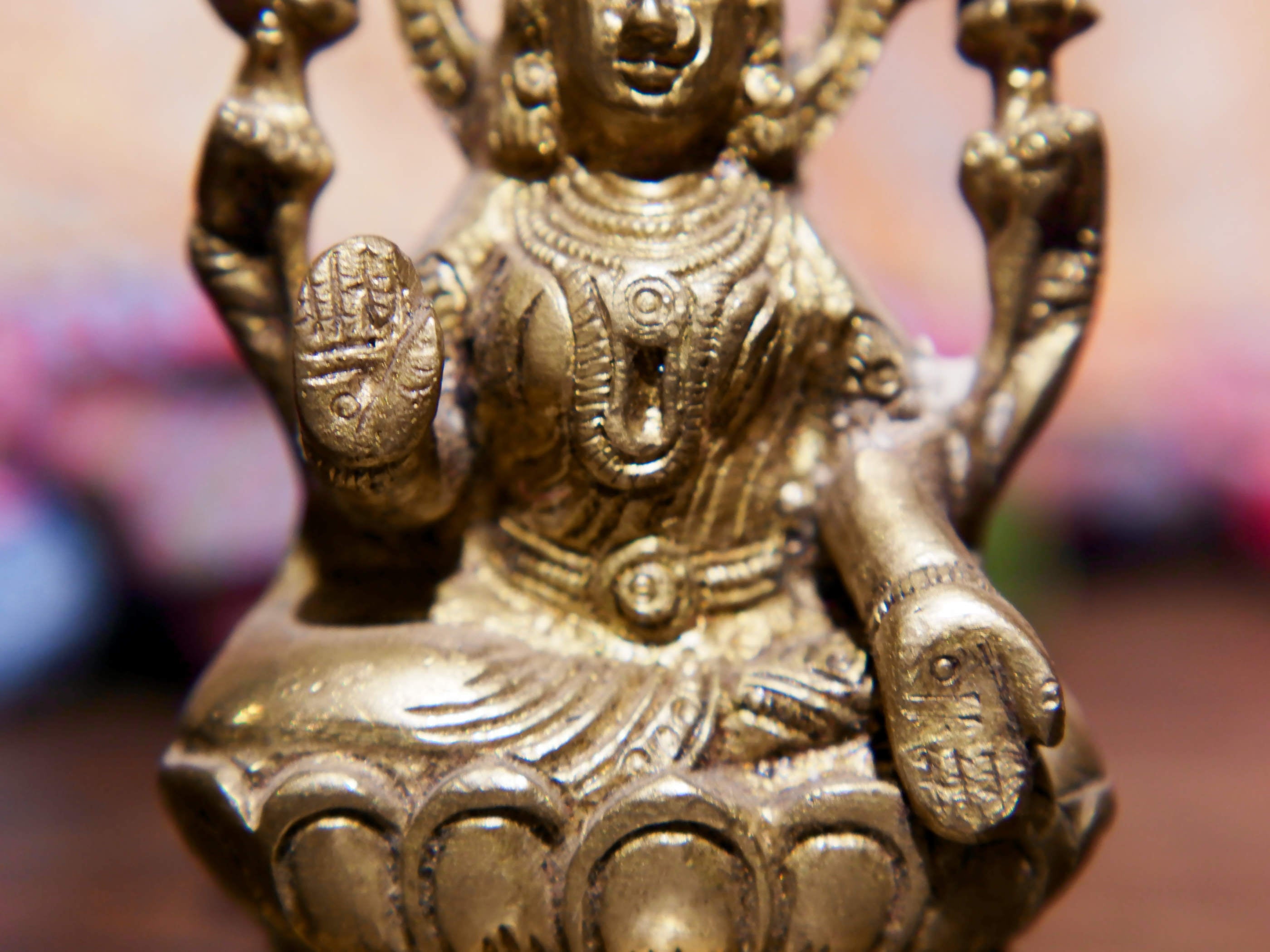 statua indiana in bronzo raffigurante shiwa, shiva .peso 270 gr misure 6x3 h 8cm