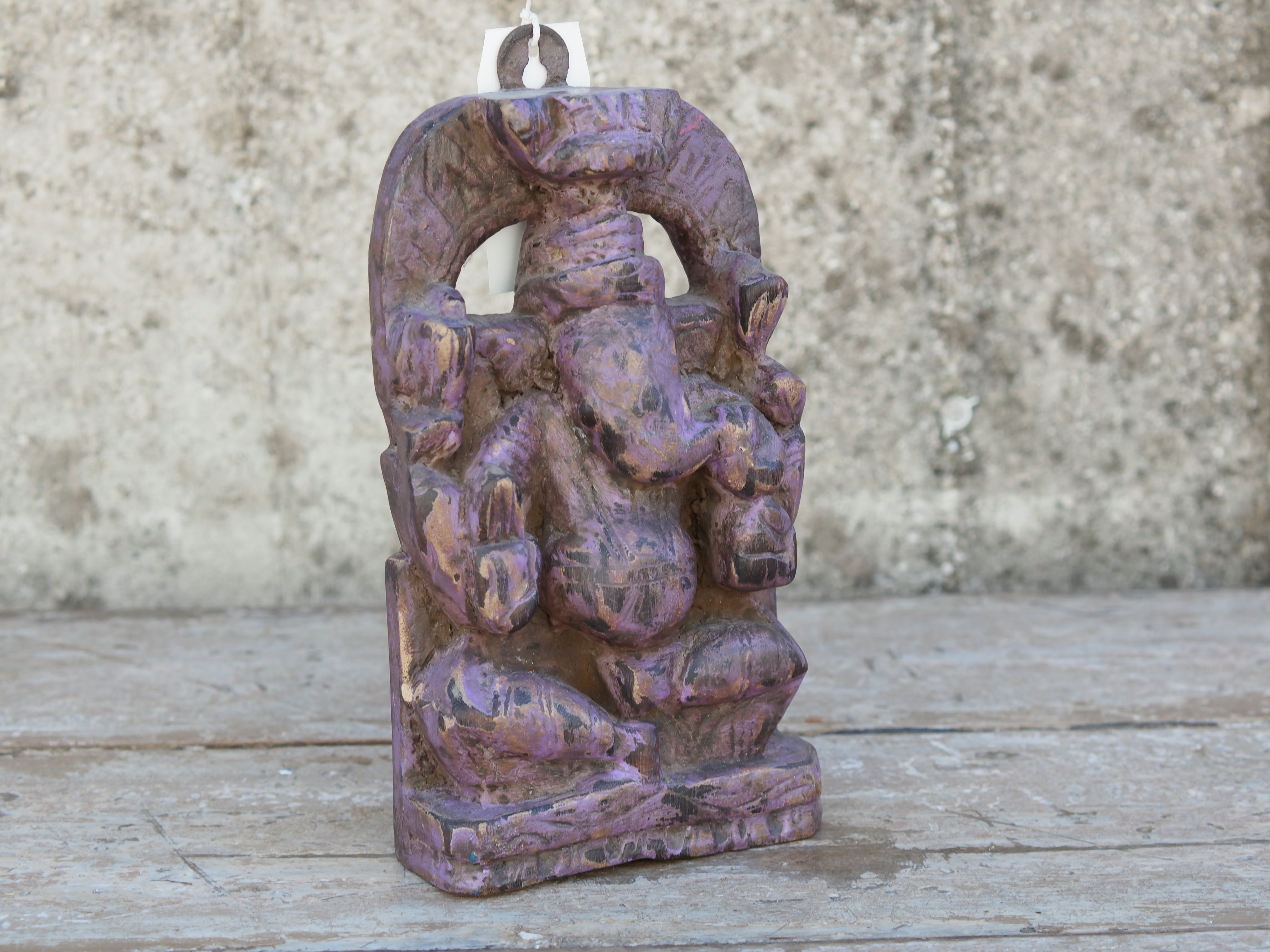 Statua Divinità Ganesha in legno dipinta di provenienza Indiana. Dimensioni 12x5 h22cm.